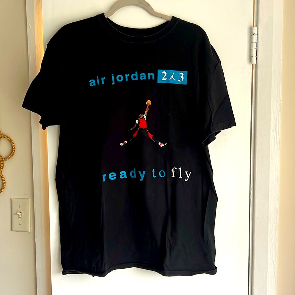 Men’s XL Air Jordan ready to fly tee